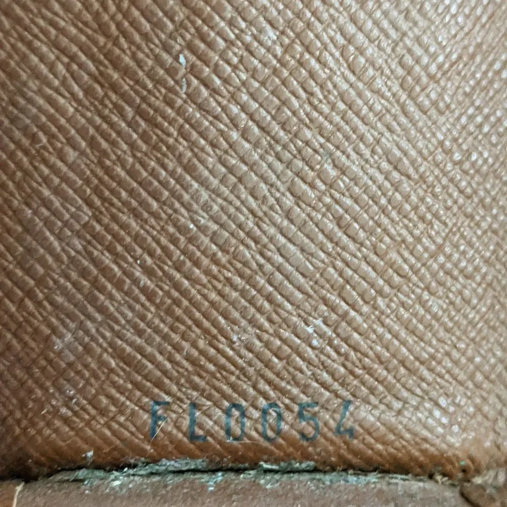 Louis Vuitton Monogram Key Holder/Wallet #446💥PRICE DROP💥 - Picture 7 of 7